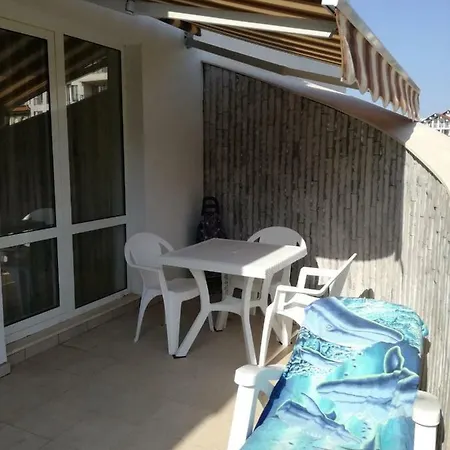 Nora01 公寓 布尔加斯